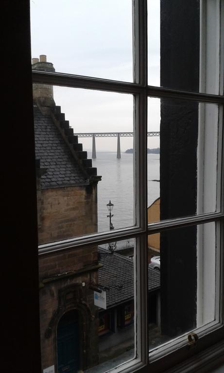 Crawsteps Apartment South Queensferry Bilik gambar