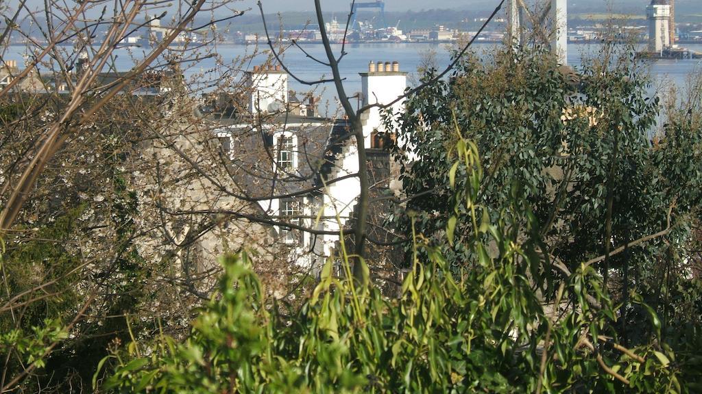 Crawsteps Apartment South Queensferry Bilik gambar